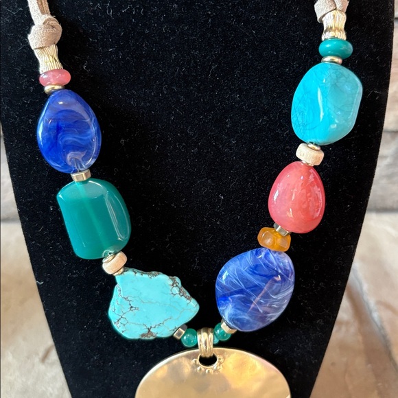 Chico’s multi colored statement necklace with large gold circle pendant - Picture 3 of 6